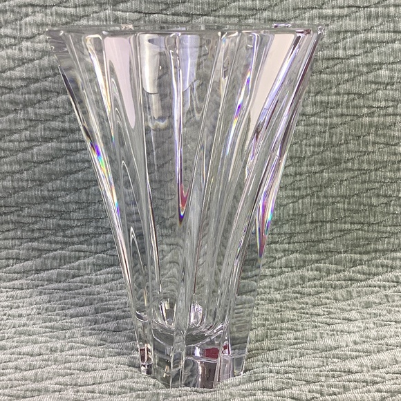 Baccarat Objectif vase 8 1/4”